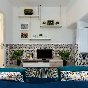 santos-neighborhood-apartment.hotels-lisbon-portugal.com/